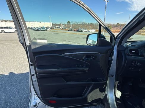 Used 2019 Honda Ridgeline RTL-T image 25