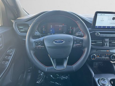 Used 2025 Ford Escape ST-Line Select AWD/4WD image 13