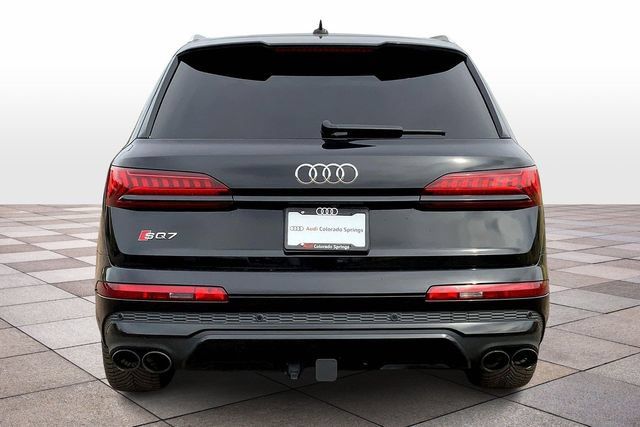 Used 2023 Audi SQ7 Premium Plus w/ Executive Package AWD/4WD image 4