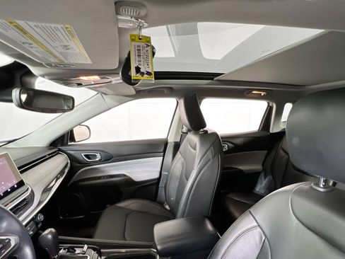 Used 2022 Jeep Compass Latitude w/ Sun and Sound Group image 20