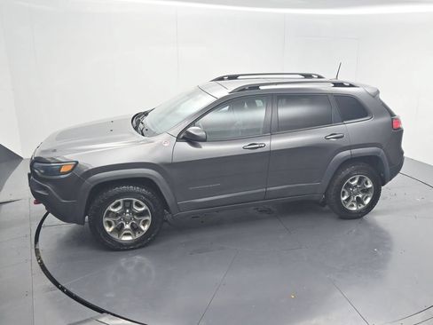 Used 2019 Jeep Cherokee Trailhawk AWD/4WD image 57