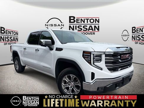 Used 2025 GMC Sierra 1500 SLT AWD/4WD image 1