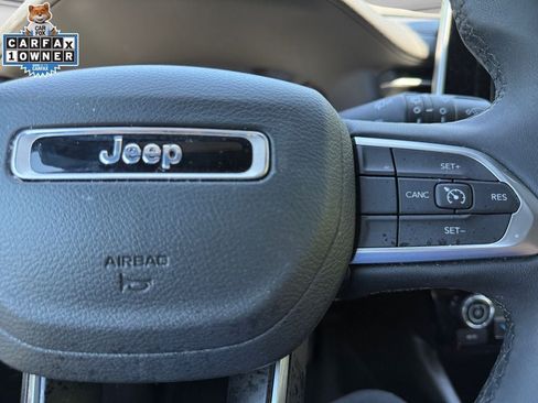 Used 2025 Jeep Compass Latitude AWD/4WD image 26