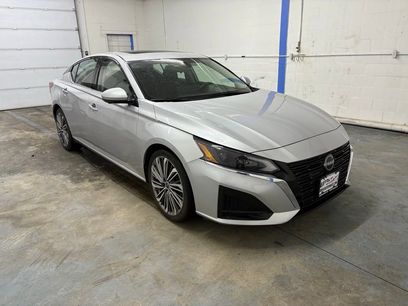 Used 2023 Nissan Altima 2.5 SL