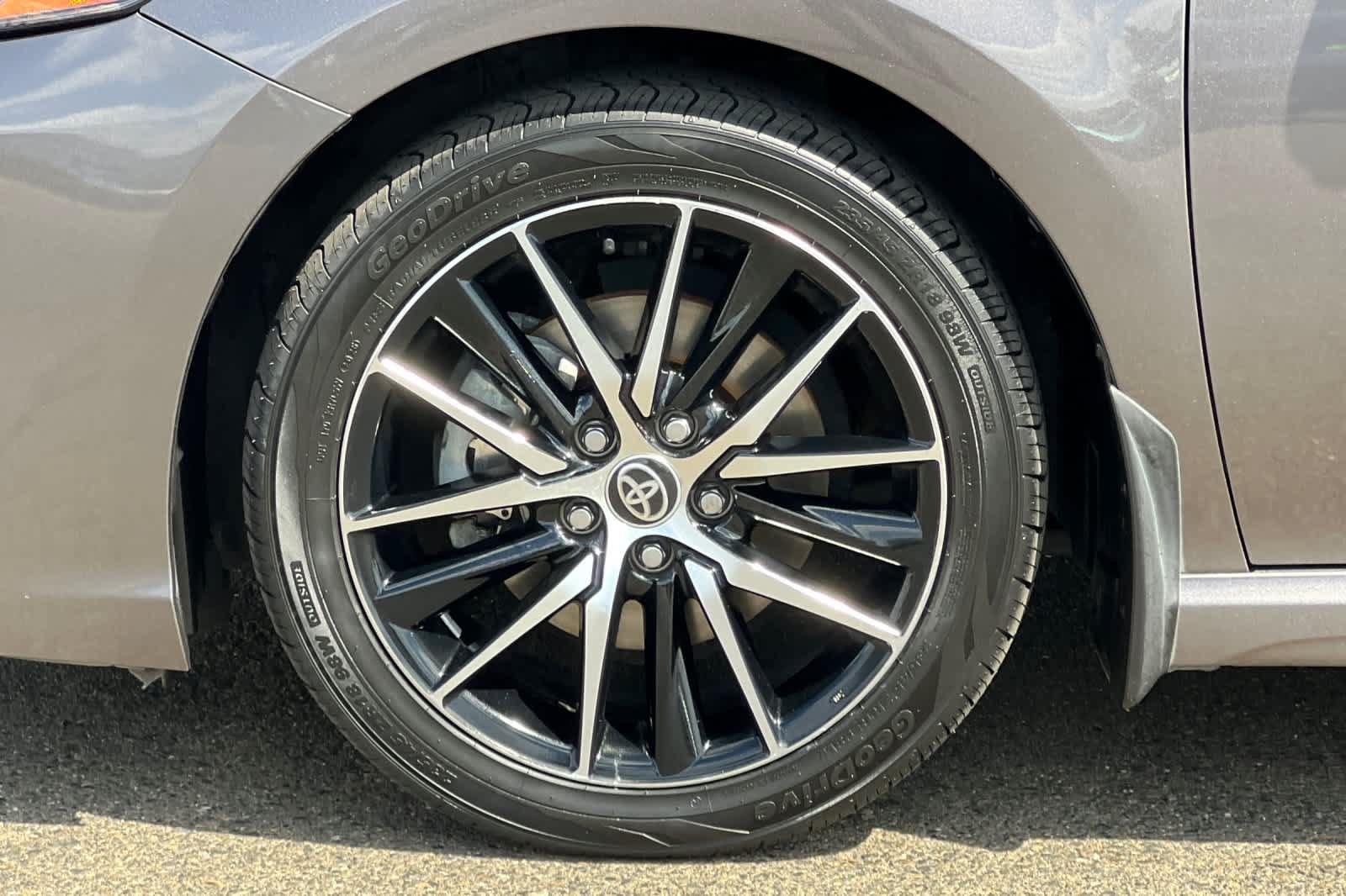 Used 2023 Toyota Camry SE FWD image 28