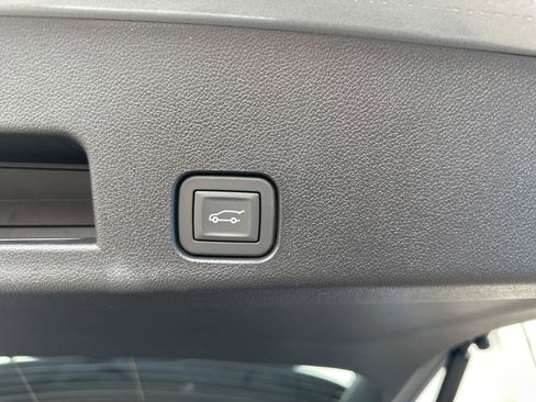 New 2026 Chevrolet Traverse LT image 11