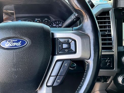 Used 2017 Ford F250 Platinum w/ Platinum Ultimate Package AWD/4WD image 25