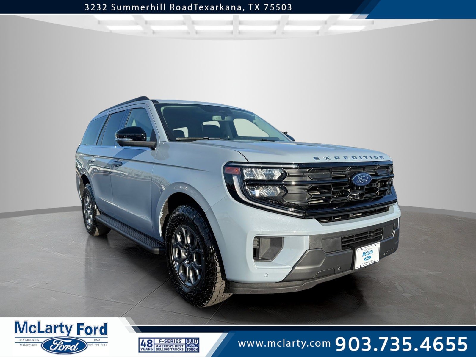Used 2026 Ford Expedition Active AWD/4WD image 1