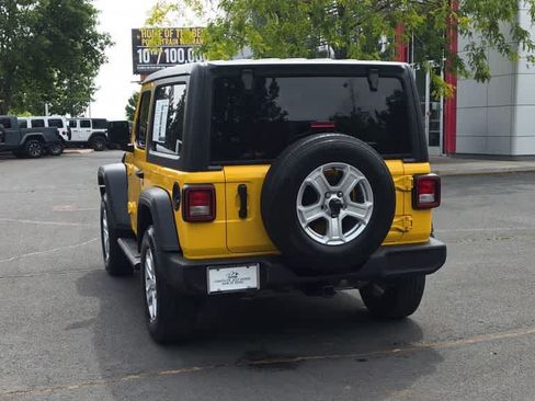 Used 2020 Jeep Wrangler Sport AWD/4WD image 7