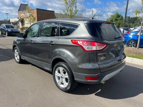 Used 2015 Ford Escape SE FWD image 7