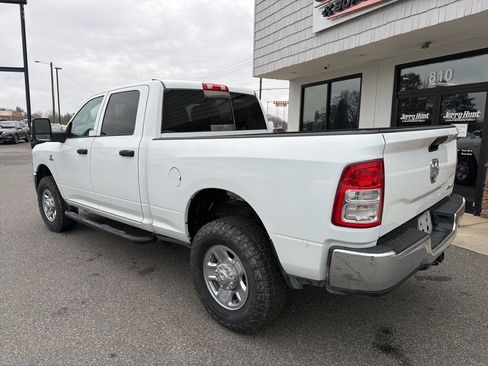 Used 2024 RAM 2500 Tradesman w/ Chrome Appearance Group image 5