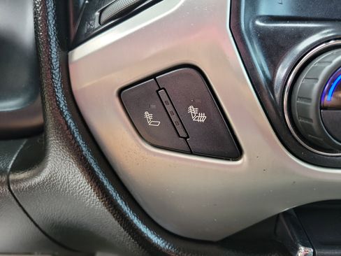 Used 2018 Chevrolet Silverado 1500 LT w/ Texas Edition image 12