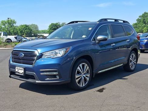 Certified 2022 Subaru Ascent Touring AWD/4WD image 3