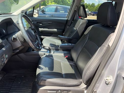 Used 2019 Honda Pilot Elite image 4