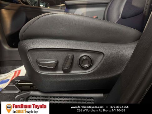 Used 2026 Toyota Sienna Limited AWD/4WD image 16