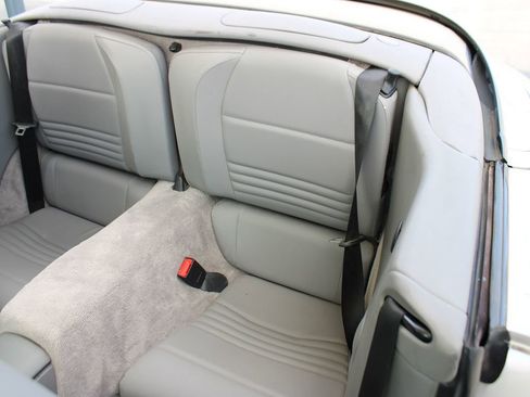 Used 2003 Porsche 911 Cabriolet image 28
