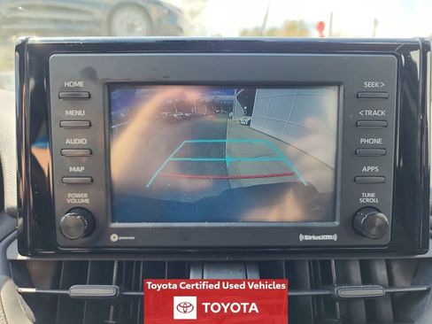 Certified 2022 Toyota RAV4 LE AWD/4WD image 19