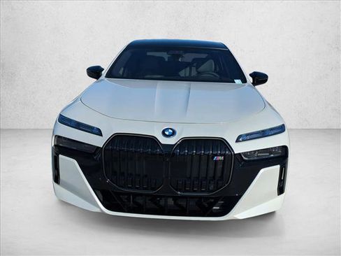 Used 2026 BMW i7 M70 AWD/4WD image 6