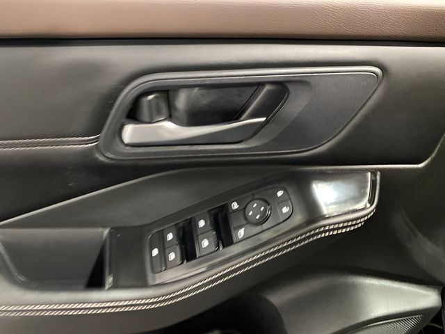 Certified 2023 Nissan Rogue SV w/ SV Premium B Package AWD/4WD image 9