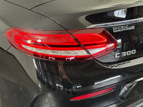 Used 2020 Mercedes-Benz C 300 Cabriolet w/ Driver Assistance Package image 34