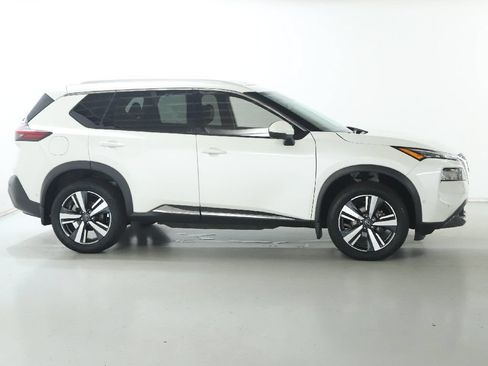 Certified 2023 Nissan Rogue SL w/ SL Premium Package AWD/4WD image 11