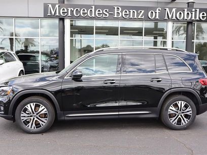 New 2025 Mercedes-Benz GLB 250