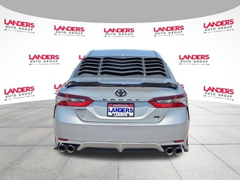 Used 2024 Toyota Camry SE FWD image 4