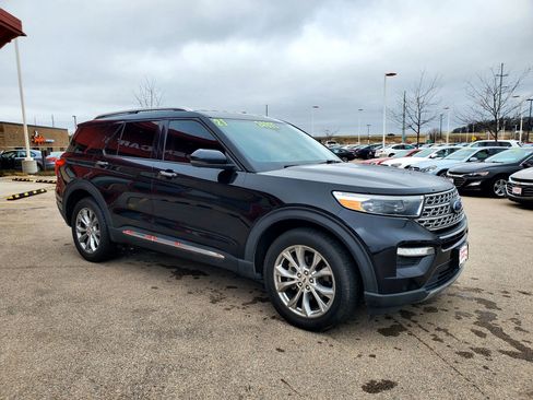 Used 2021 Ford Explorer Limited AWD/4WD image 3