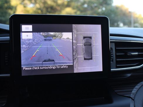 Used 2020 Ford Explorer Limited image 42