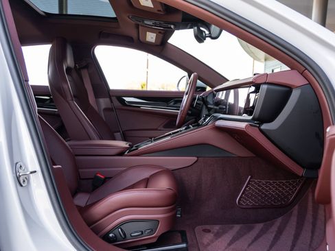 Certified 2026 Porsche Panamera RWD image 46
