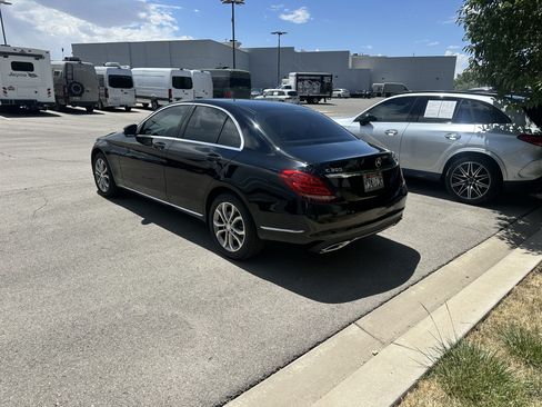 Used 2015 Mercedes-Benz C 300 4MATIC Sedan image 5