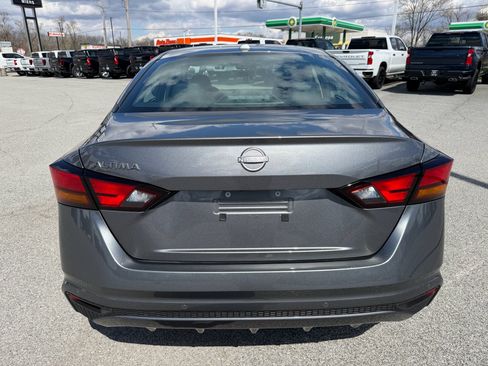 Used 2025 Nissan Altima 2.5 S image 5
