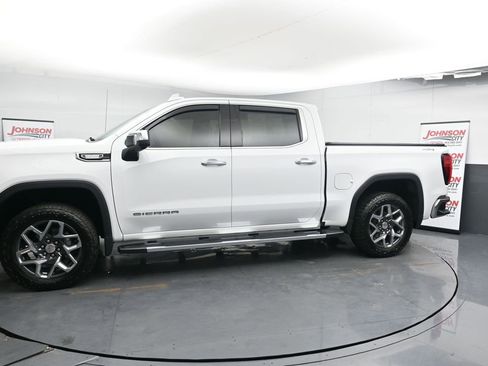 Used 2024 GMC Sierra 1500 SLT w/ SLT Premium Plus Package image 5
