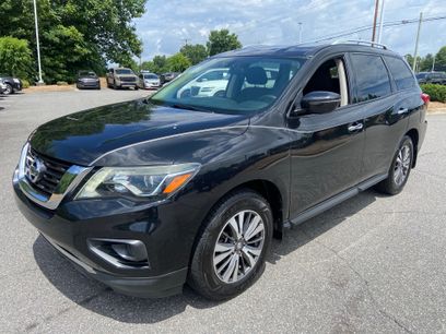 Used 2017 Nissan Pathfinder S