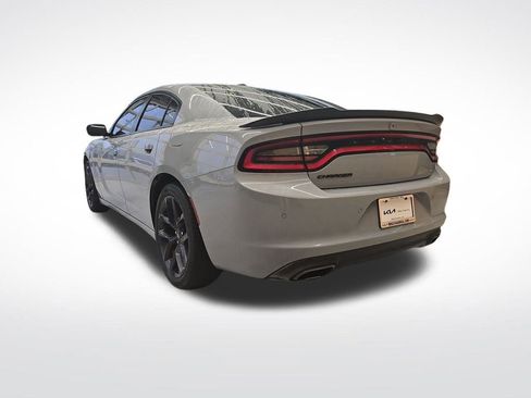 Used 2021 Dodge Charger SXT w/ Blacktop Package image 3