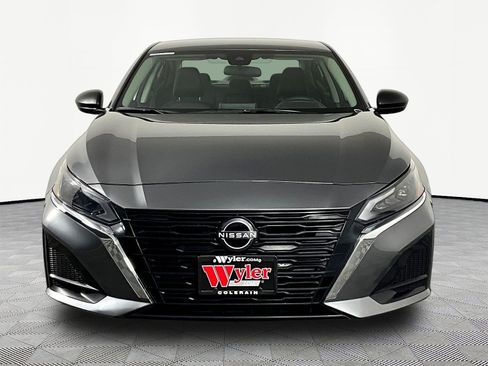 Certified 2024 Nissan Altima 2.5 SV FWD image 2