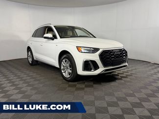 Used 2023 Audi Q5 2.0T Premium w/ Convenience Package AWD/4WD video 1