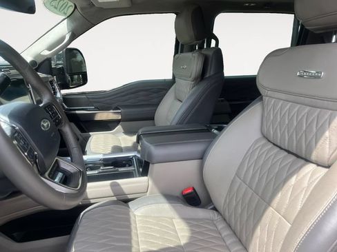 Used 2025 Ford F350 Platinum w/ Platinum Plus Package AWD/4WD image 9