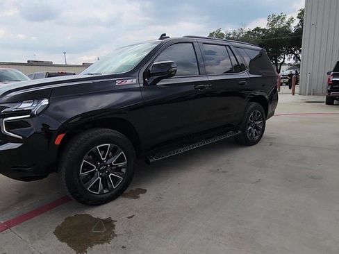 Certified 2024 Chevrolet Tahoe Z71 w/ Luxury Package AWD/4WD image 4