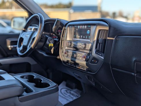 Used 2018 Chevrolet Silverado 1500 LT w/ All Star Edition image 45