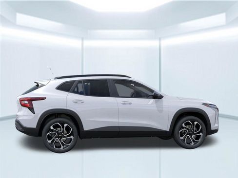 New 2026 Chevrolet Trax RS image 6