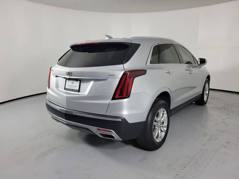 Used 2020 Cadillac XT5 Premium Luxury FWD image 4