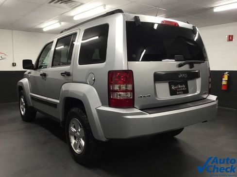 Used 2012 Jeep Liberty Sport w/ Popular Equipment Group image 8