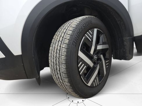 Used 2026 Nissan Kicks SV FWD image 36