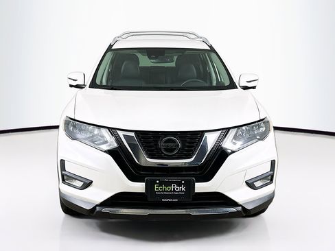 Used 2020 Nissan Rogue SL image 2