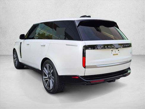 Certified 2025 Land Rover Range Rover SV AWD/4WD image 7