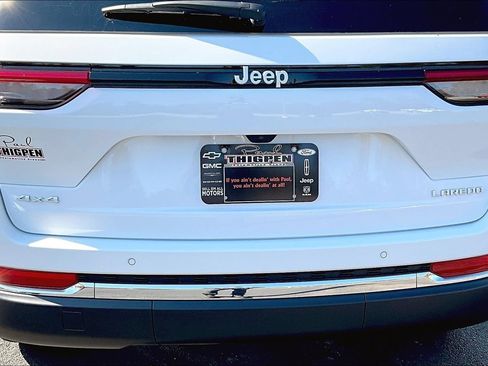 Used 2025 Jeep Grand Cherokee Laredo X w/ Luxury Tech Group I AWD/4WD image 10