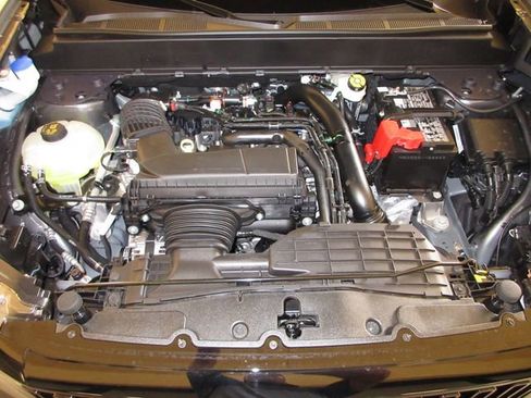 New 2026 Ford Maverick Lobo AWD/4WD image 25