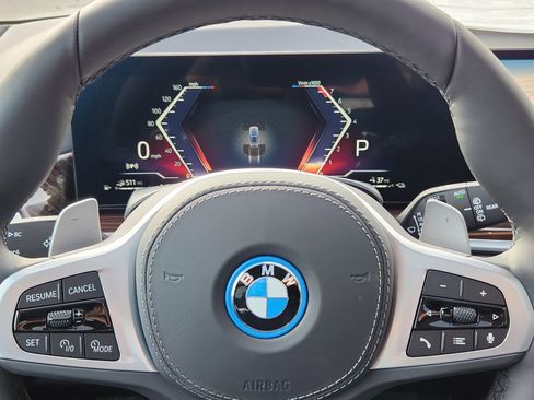 New 2026 BMW X5 xDrive50e image 12