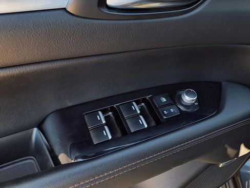 Certified 2022 MAZDA CX-5 AWD 2.5 S w/ Premium Package image 17